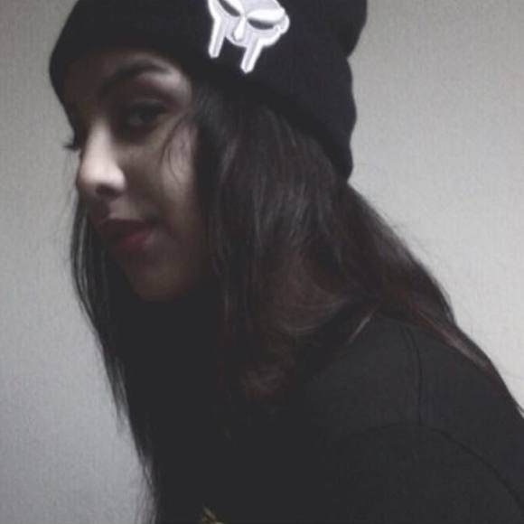 akaler94